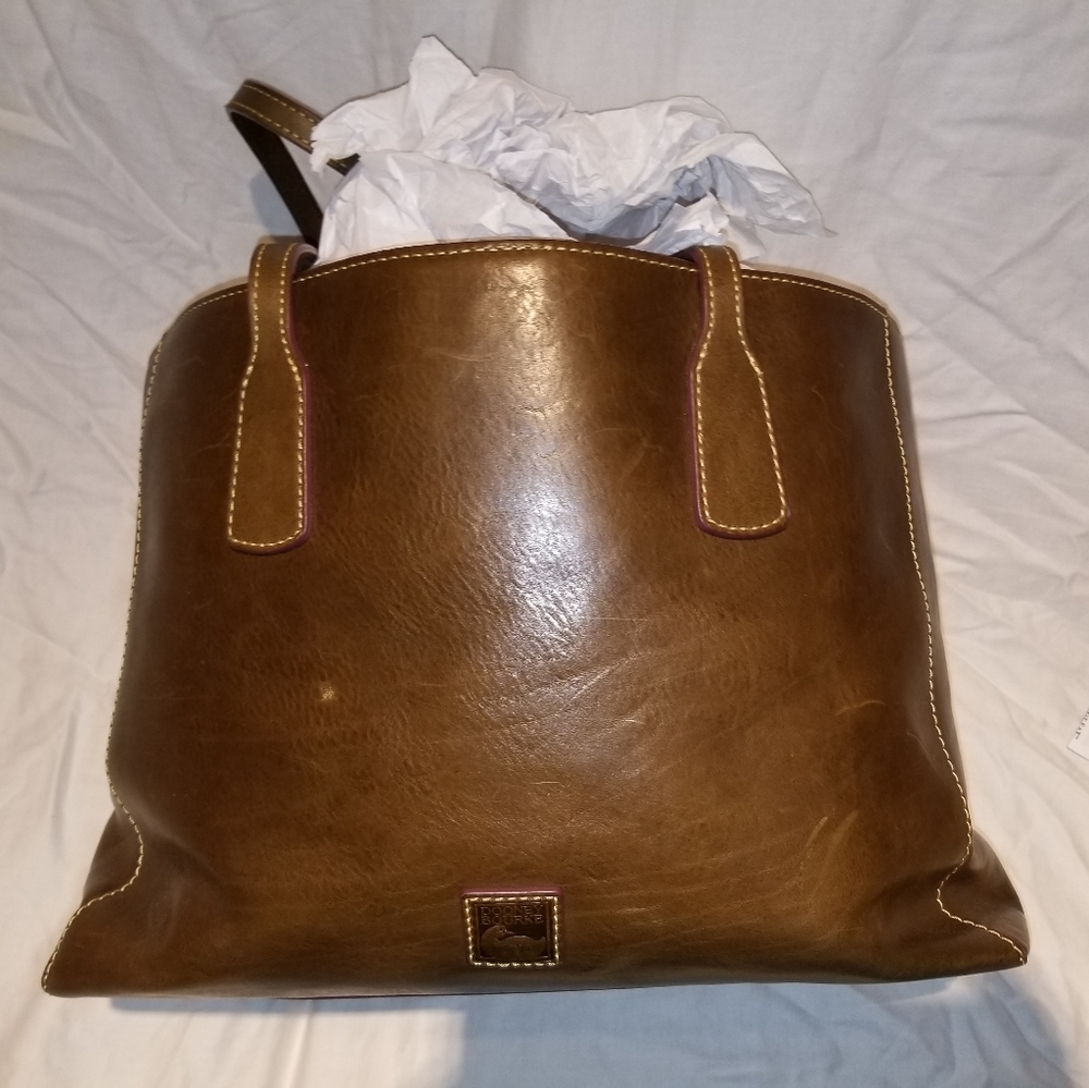 Dooney & Bourke Florentine FERN small ashton Tote. Good EUC. Reasonable offers.